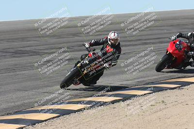 media/Oct-13-2025-Moto Forza (Mon) [[a66d839500]]/3-B Group/Session 2 (Bowl)/